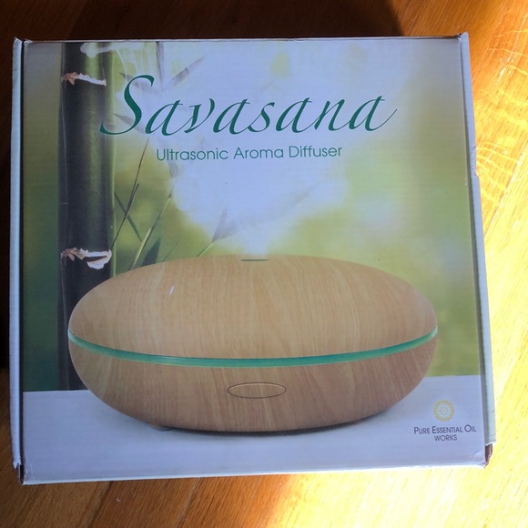 NWOT Savasana LED ultrasonic Aroma Diffuser - Picture 1 of 5